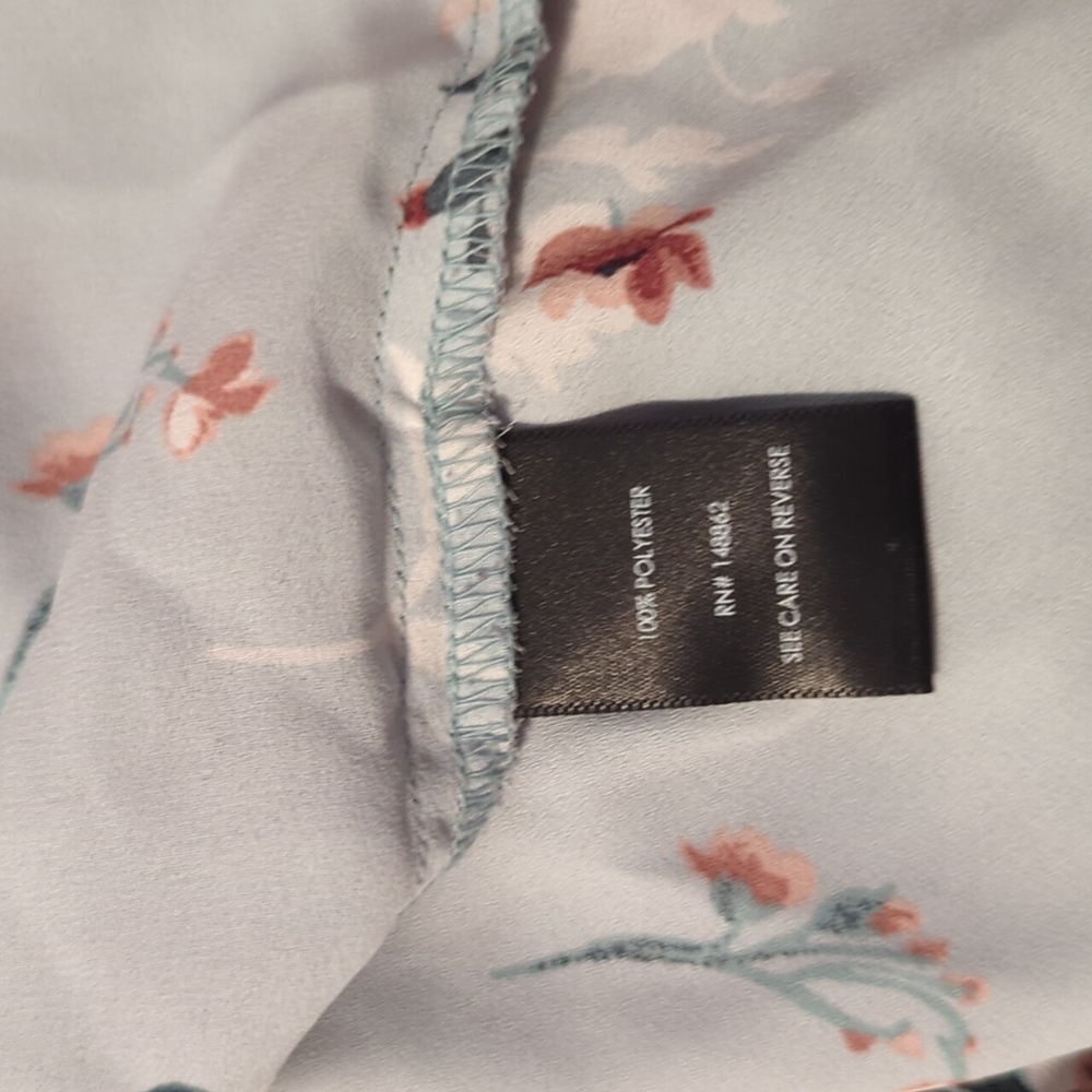 Torrid Georgette Blue Floral Top - Picture 4 of 5